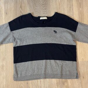 Abercrombie & Fitch Black and Gray Wide-Stripe Crewneck Sweater